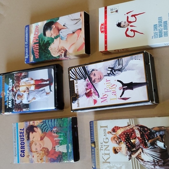 6 VHS vintage video tapes Gigi King & I Music Man My Fair Lady South Pacific - Picture 1 of 7